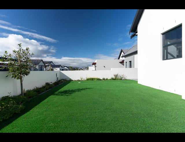 3 BEDROOM HOUSE FOR SALE IN SITARI